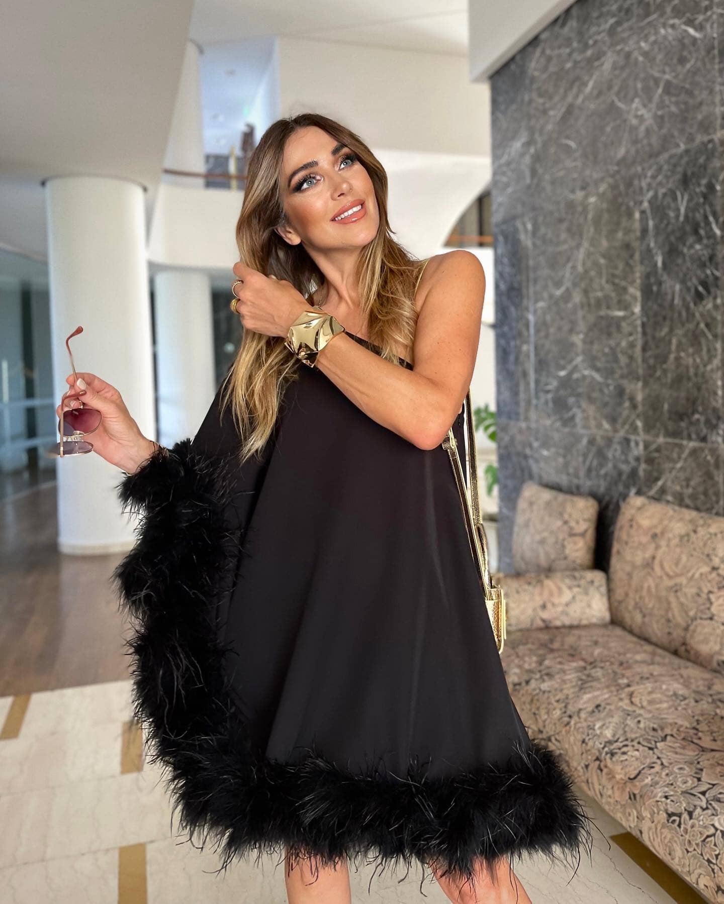 Long Sleeve Loose Waist Patchwork Feathers Solid Mini Dress